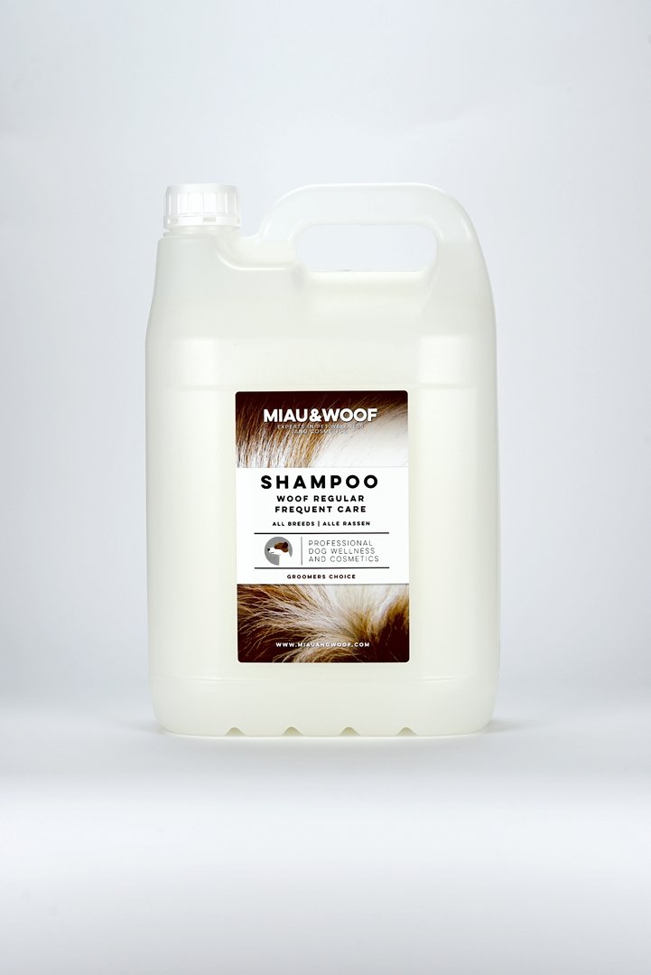SHAMPOO WOOF REGULAR FREQUENT CARE Kanister